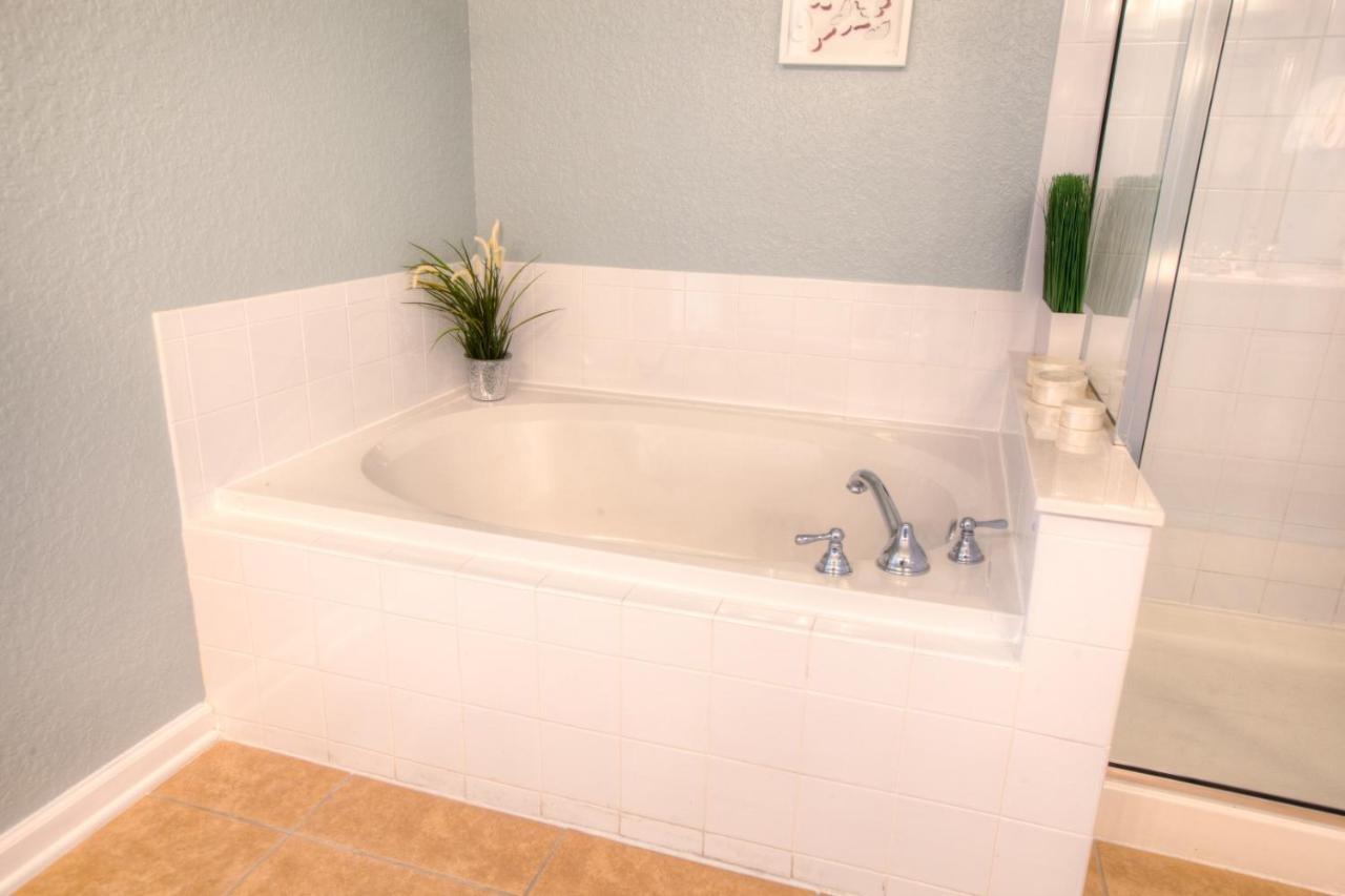 Stunning Lakeview Condo Wprivate Balcony Kissimmee Ngoại thất bức ảnh